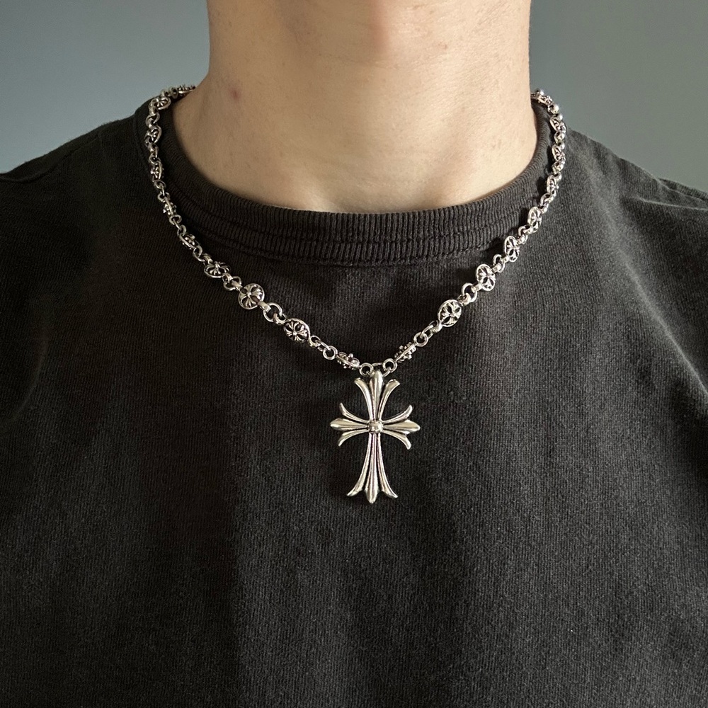 Gothic style cross pendant necklace unisex